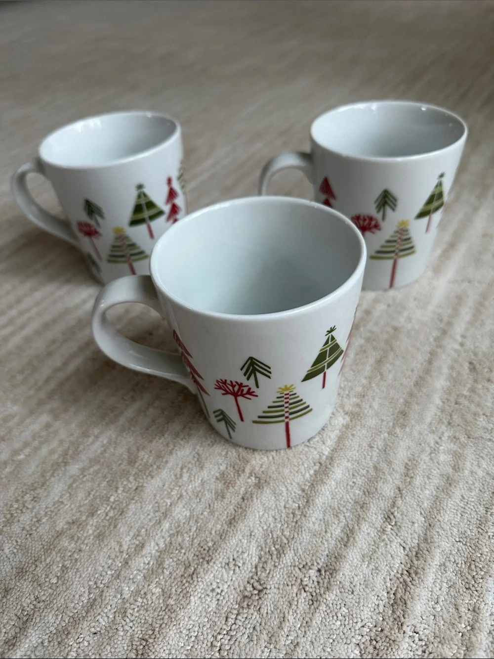 Set of 3 Crate & Barrel Julia Rothman Yule Town Christmas Tree 16 oz Mug Holiday
